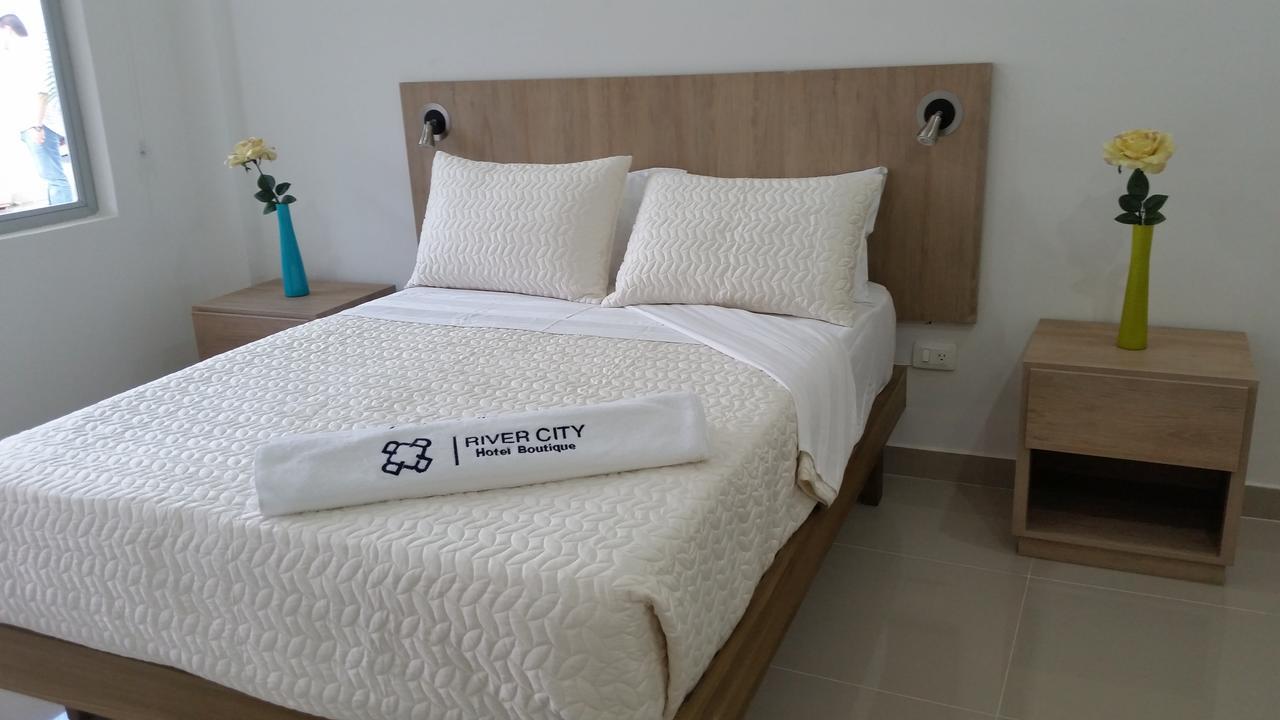 River City Hotel มอนเตริอา ภายนอก รูปภาพ