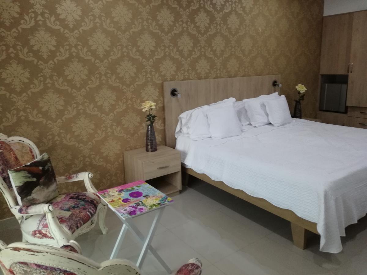 River City Hotel มอนเตริอา ภายนอก รูปภาพ