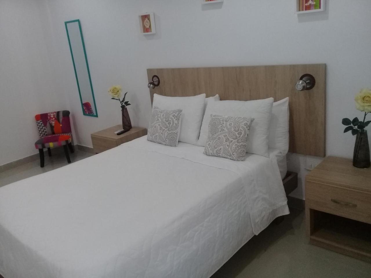River City Hotel มอนเตริอา ภายนอก รูปภาพ